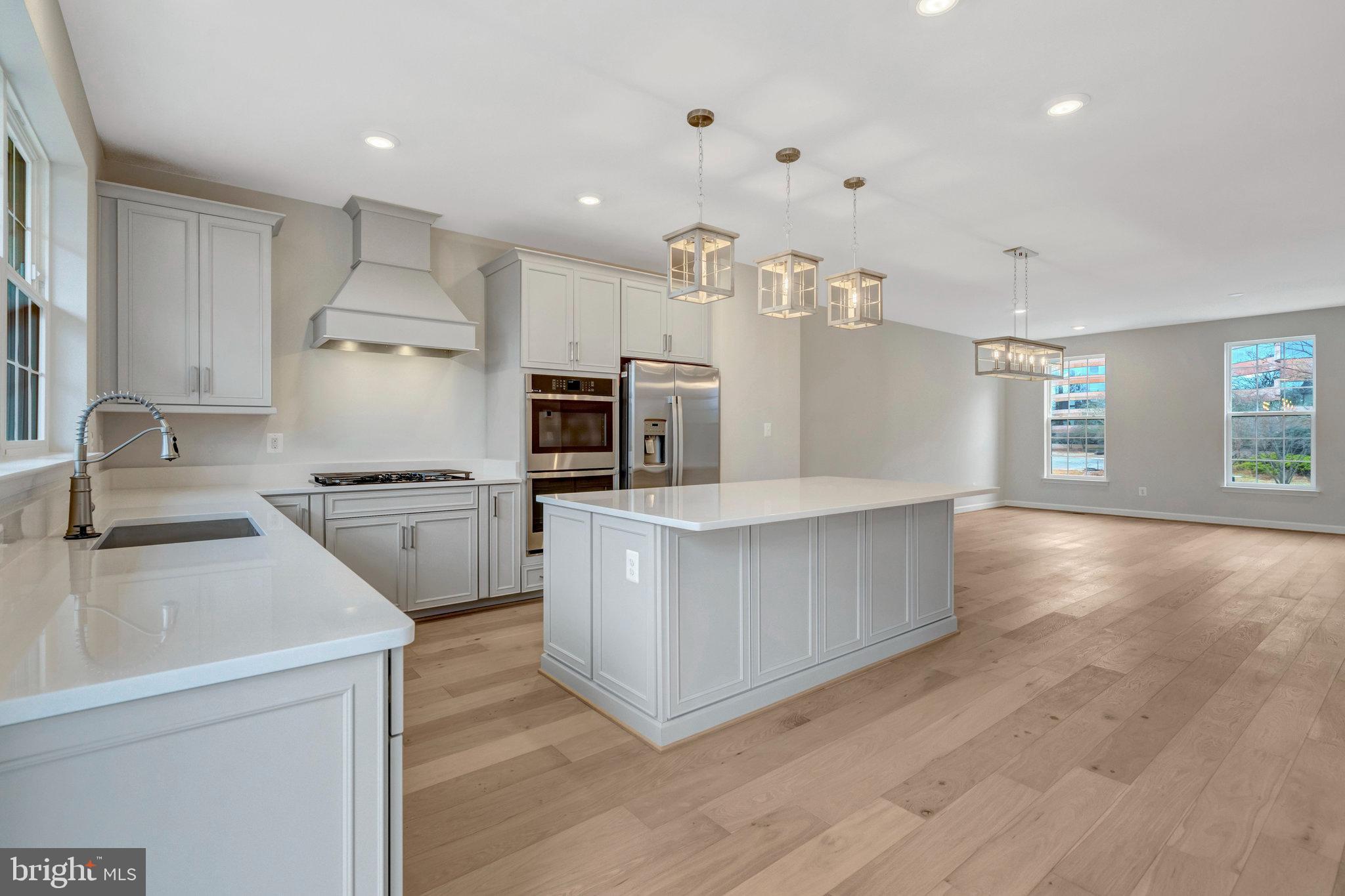 05 Fair Lakes Ct