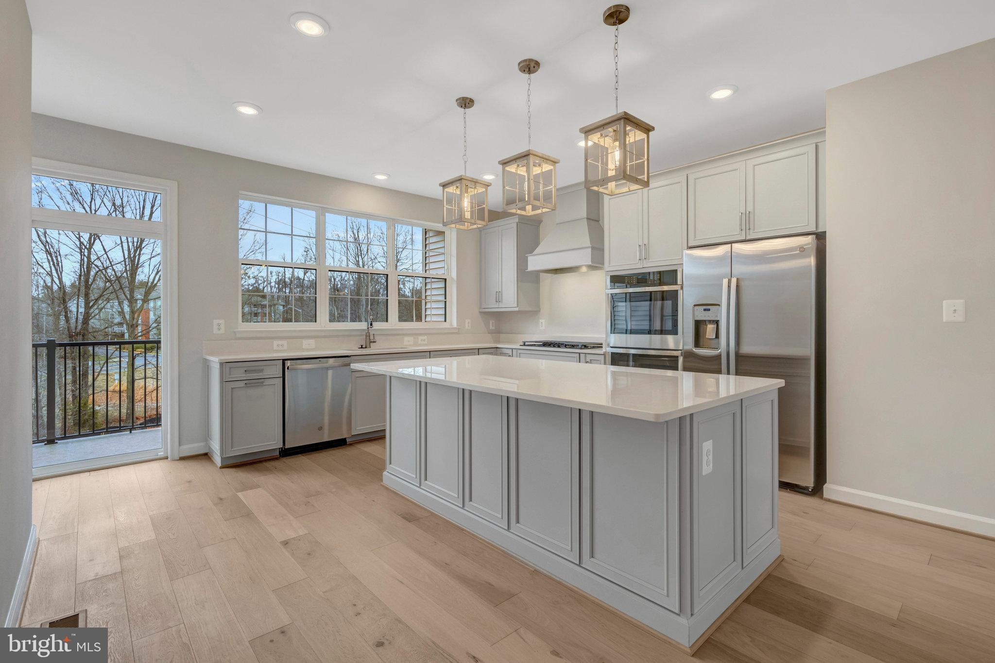 05 Fair Lakes Ct