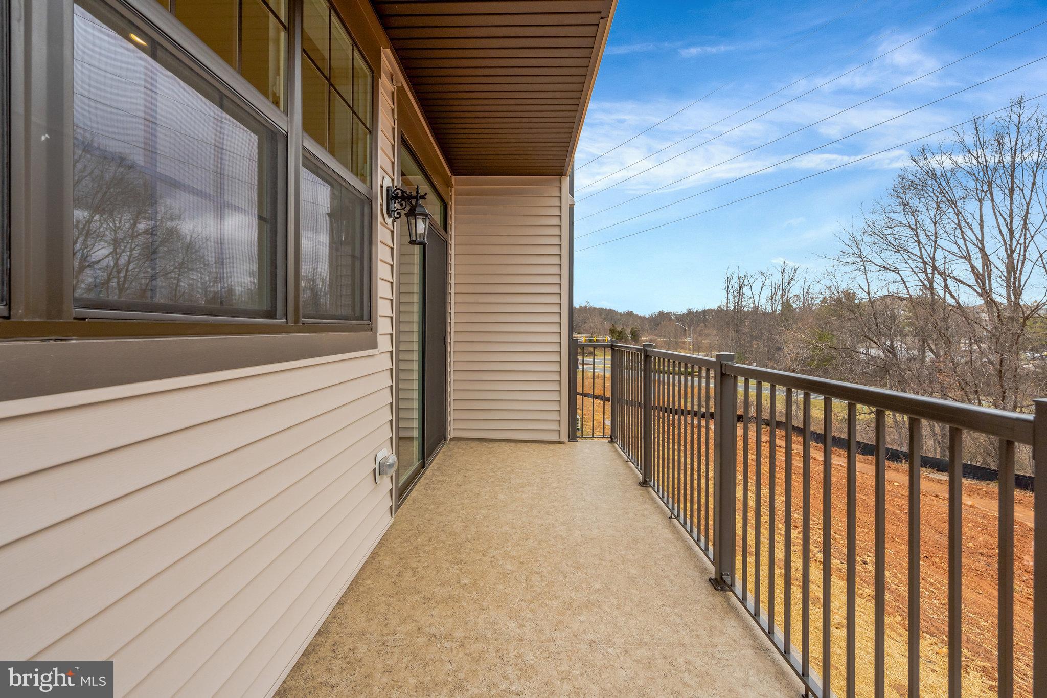 05 Fair Lakes Ct