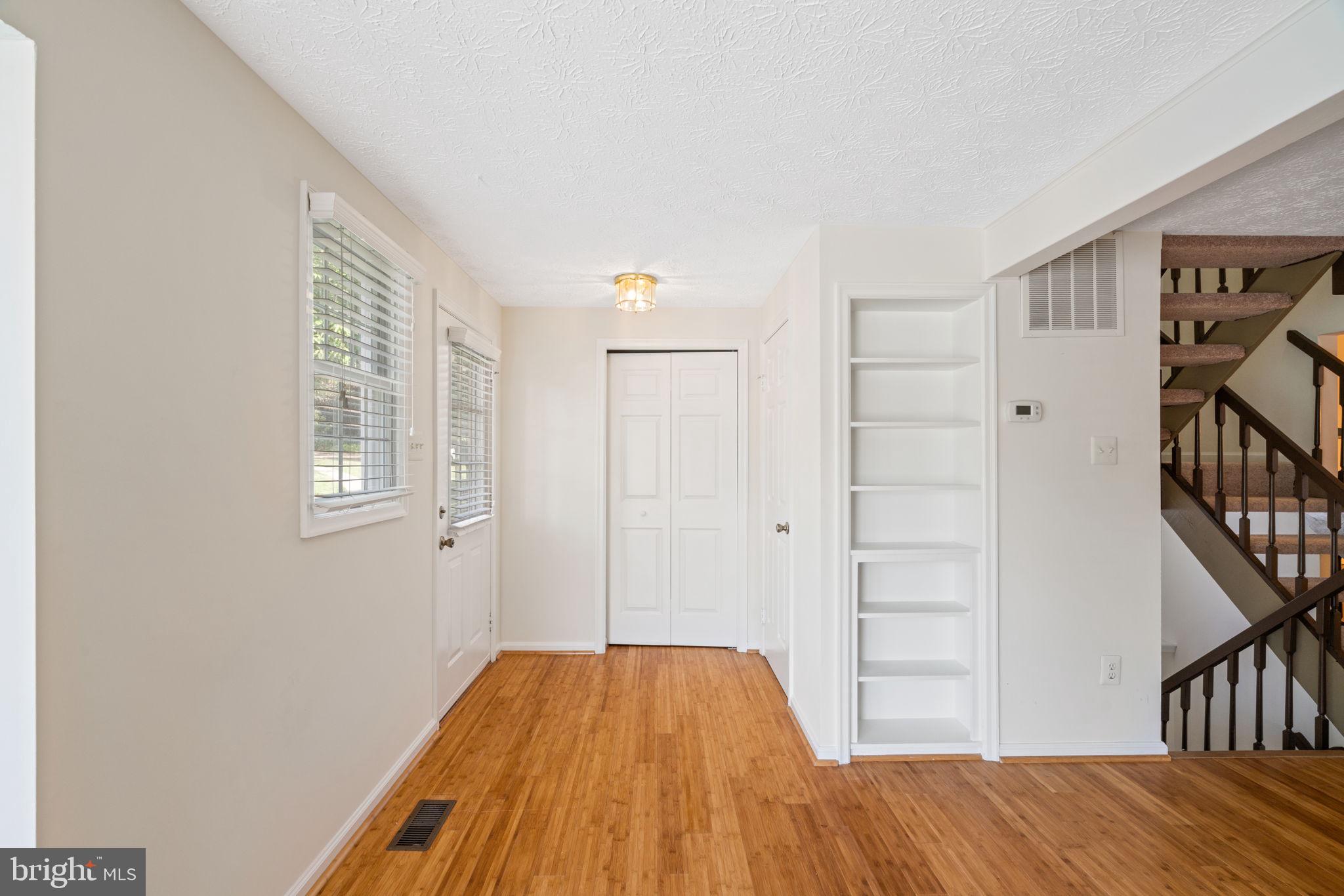 1528 POPLAR GROVE DR