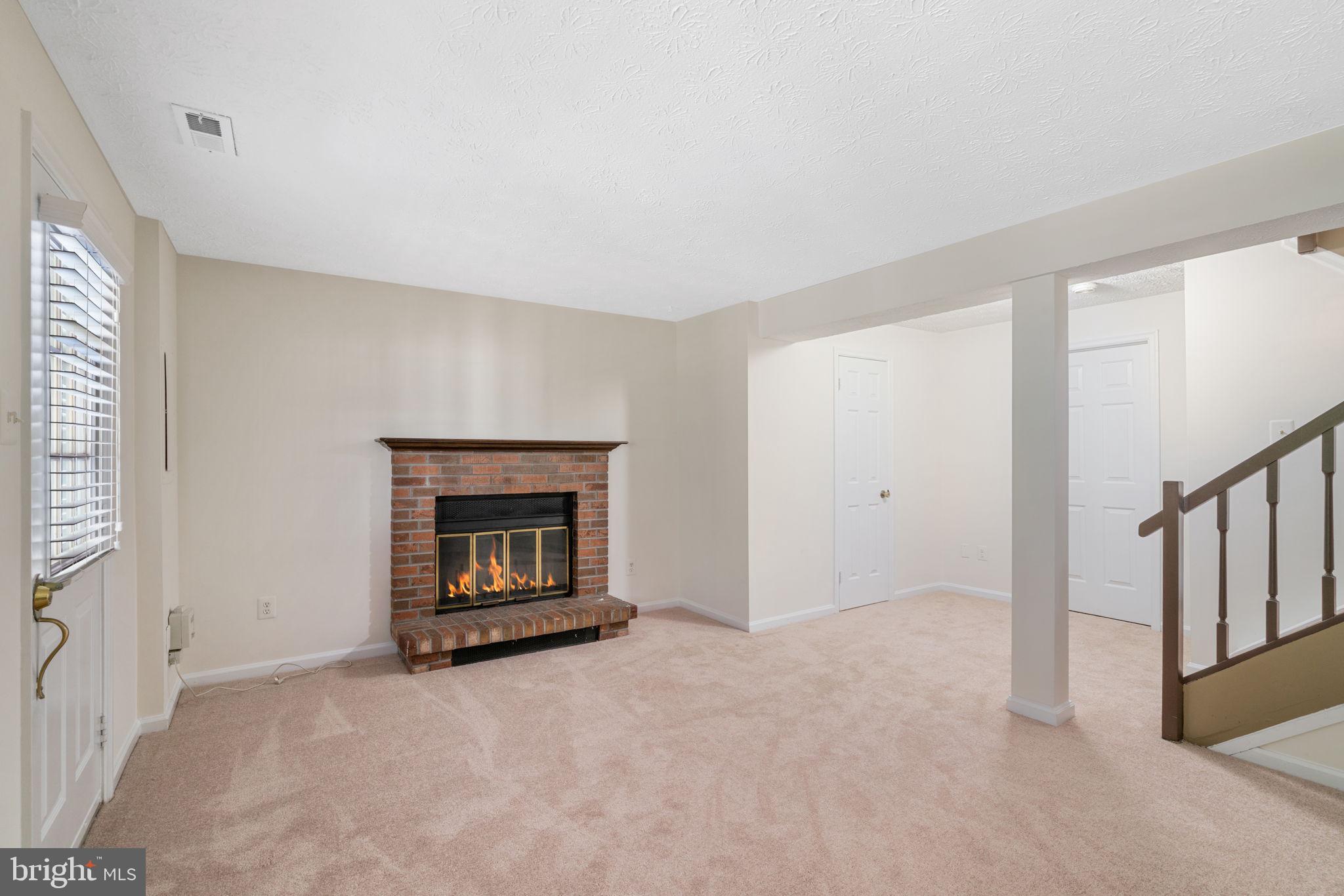 1528 POPLAR GROVE DR