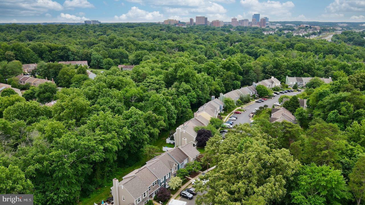 1528 POPLAR GROVE DR