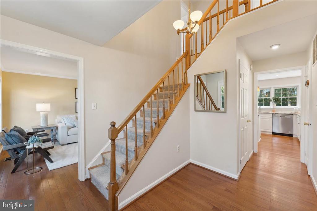 12591 Cross Hollow Ct