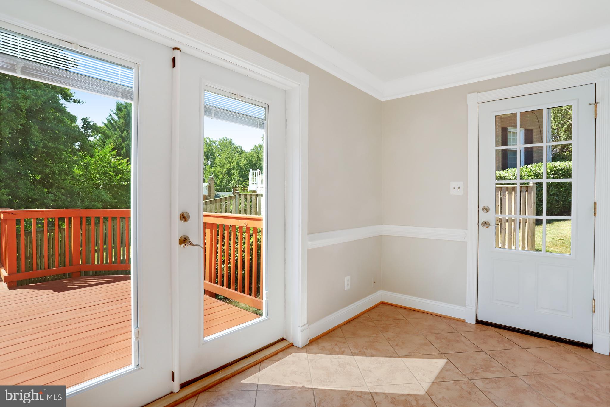 7224 VAN NESS CT
