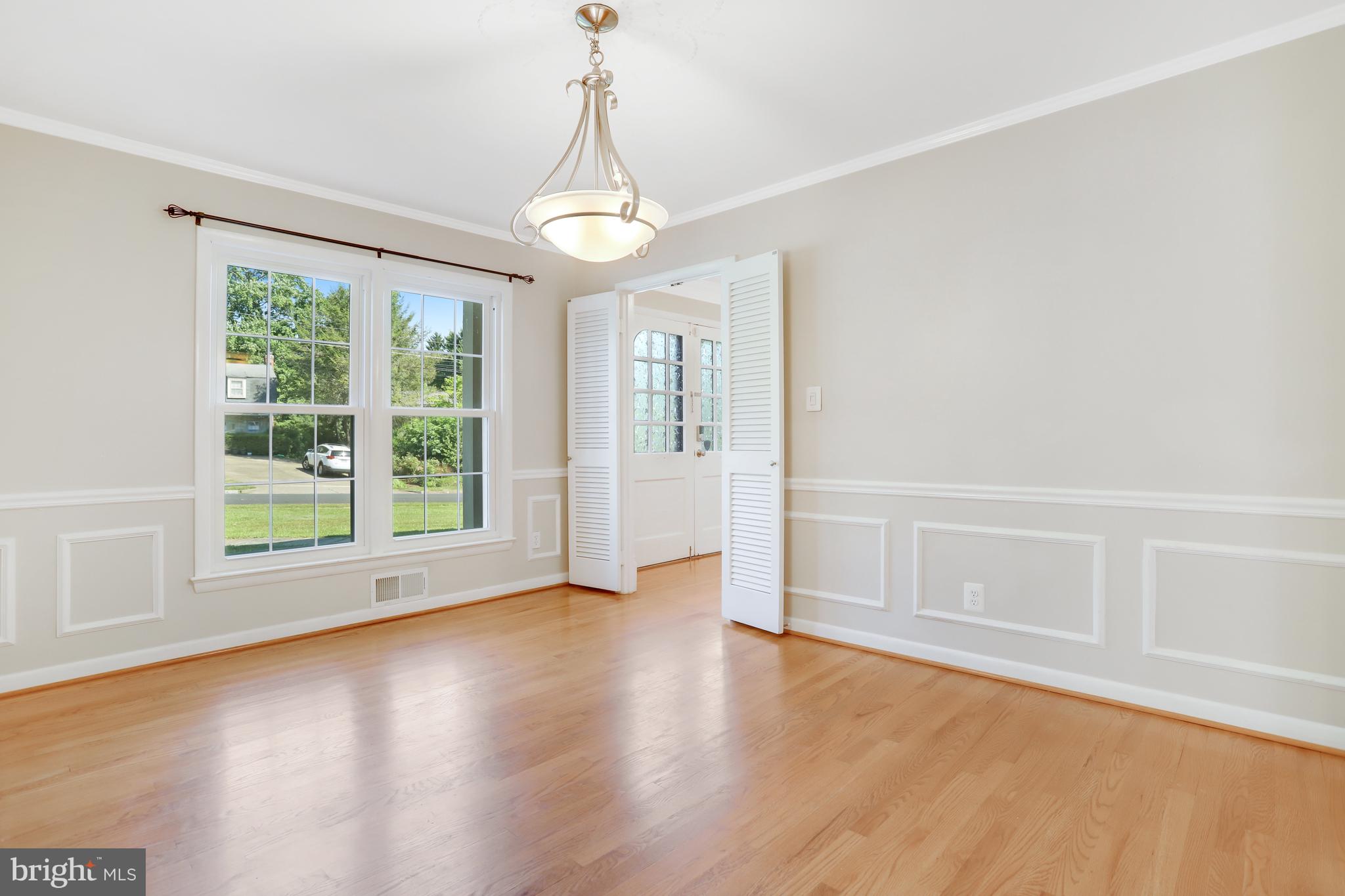 7224 VAN NESS CT