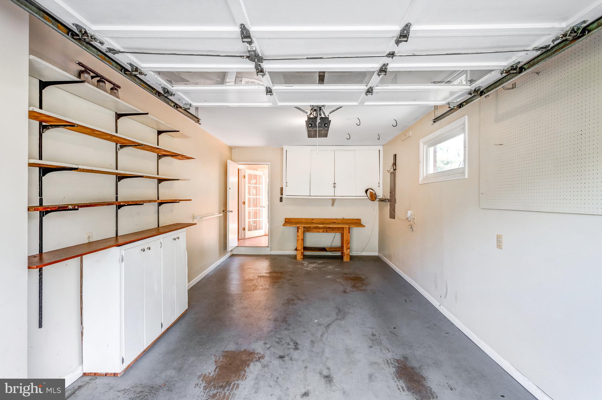7224 VAN NESS CT