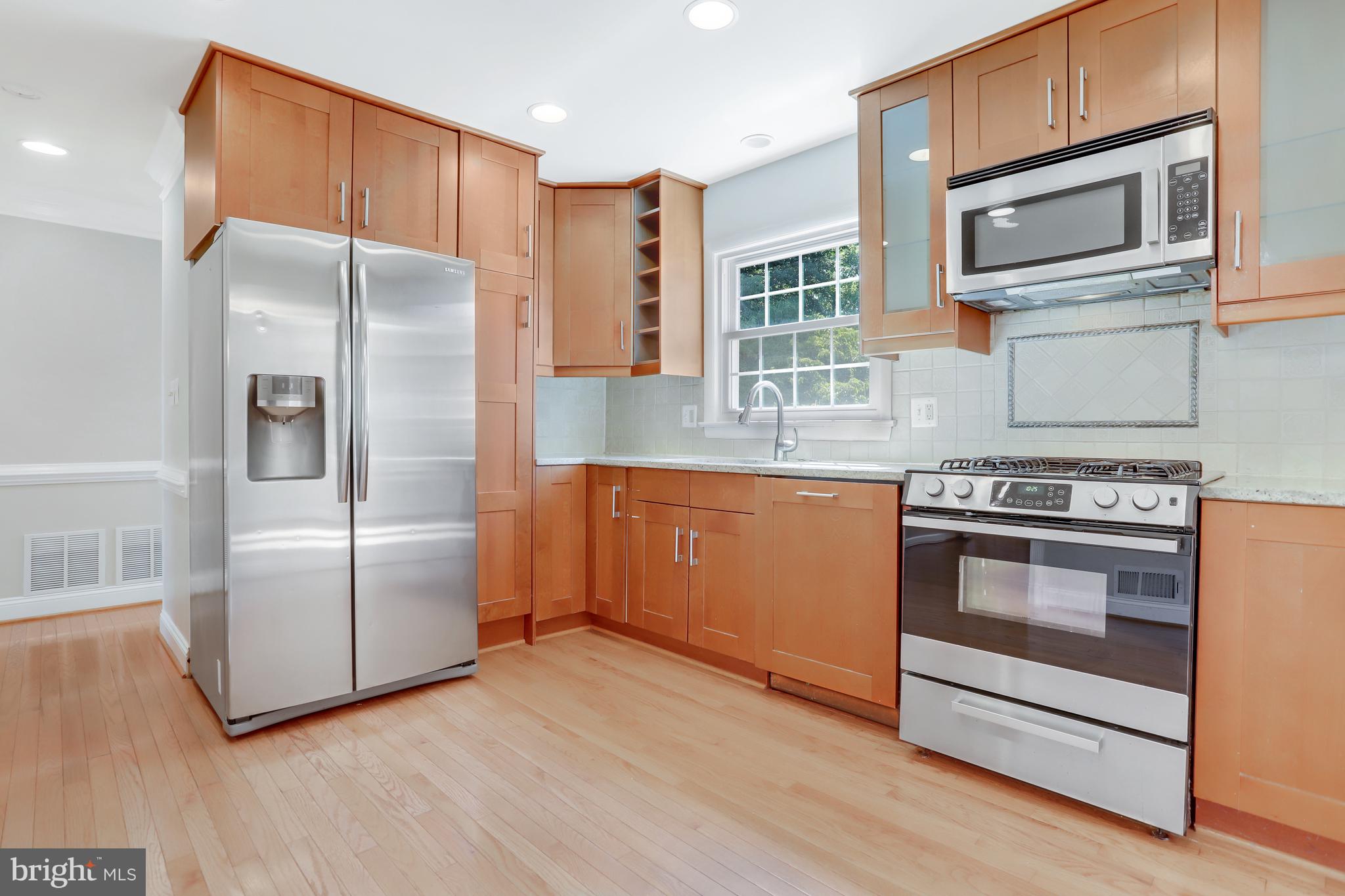 7224 VAN NESS CT