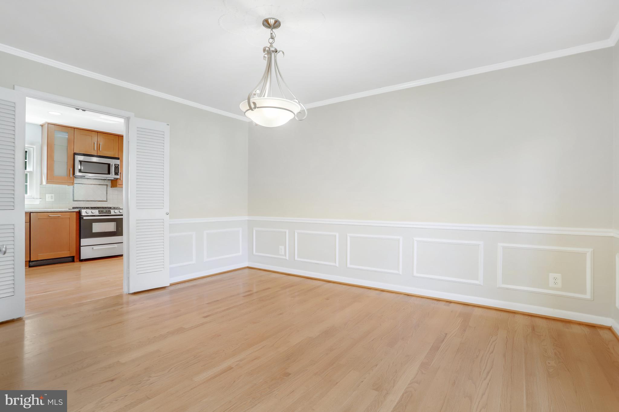 7224 VAN NESS CT