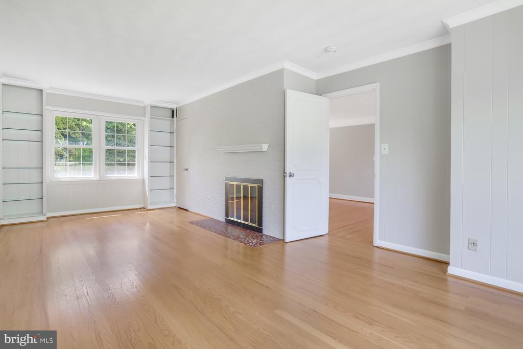 7224 VAN NESS CT