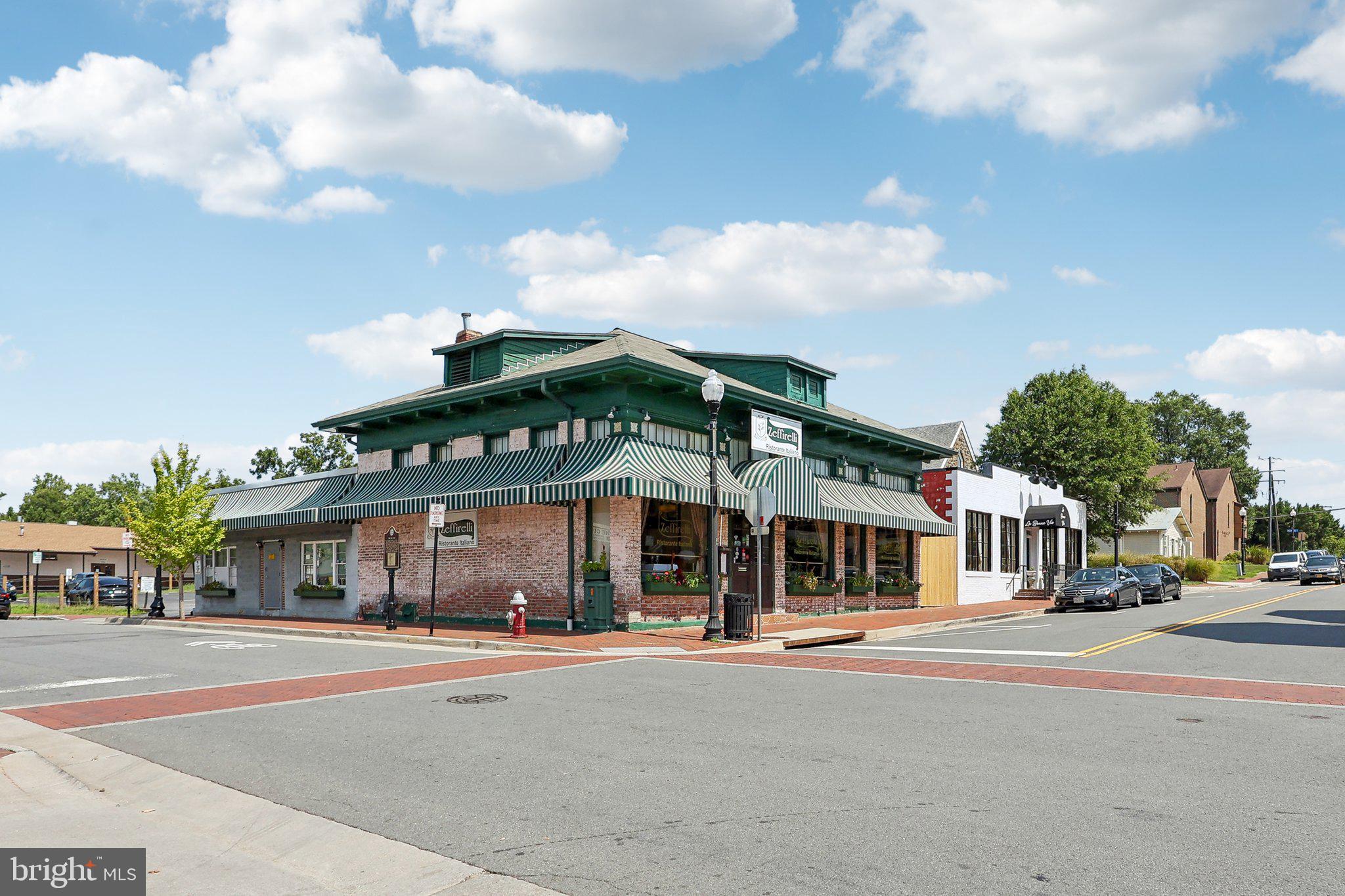 519 Hollingsworth Ter