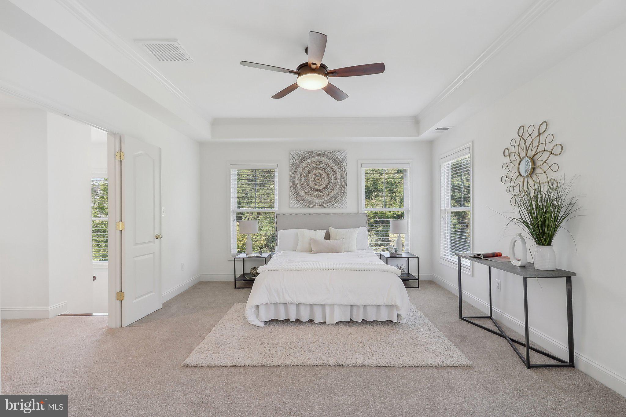 519 Hollingsworth Ter