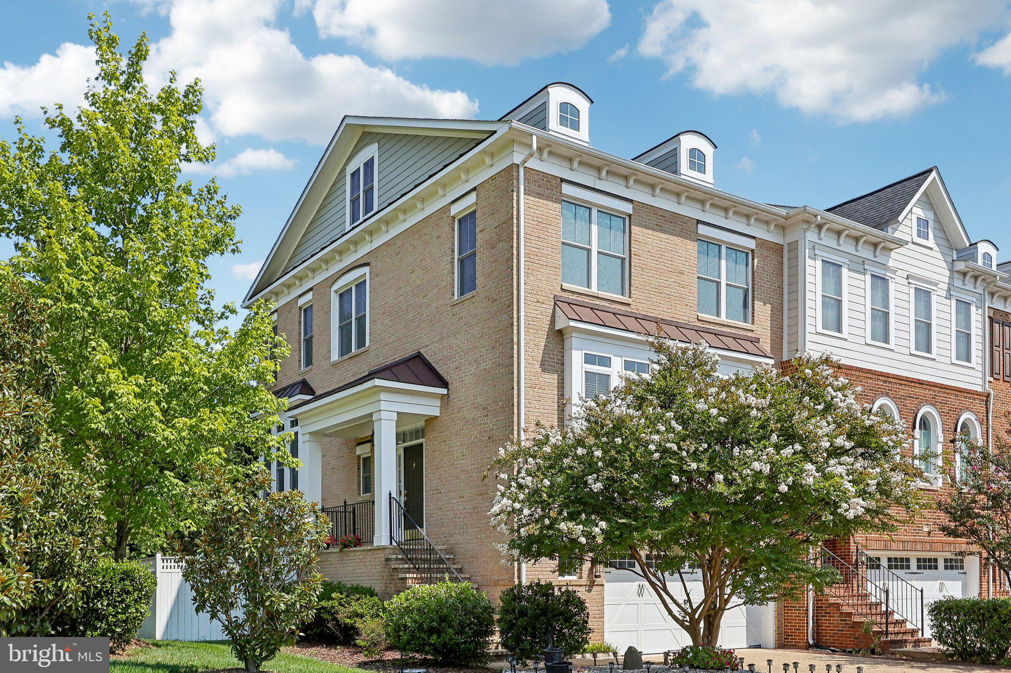 519 Hollingsworth Ter