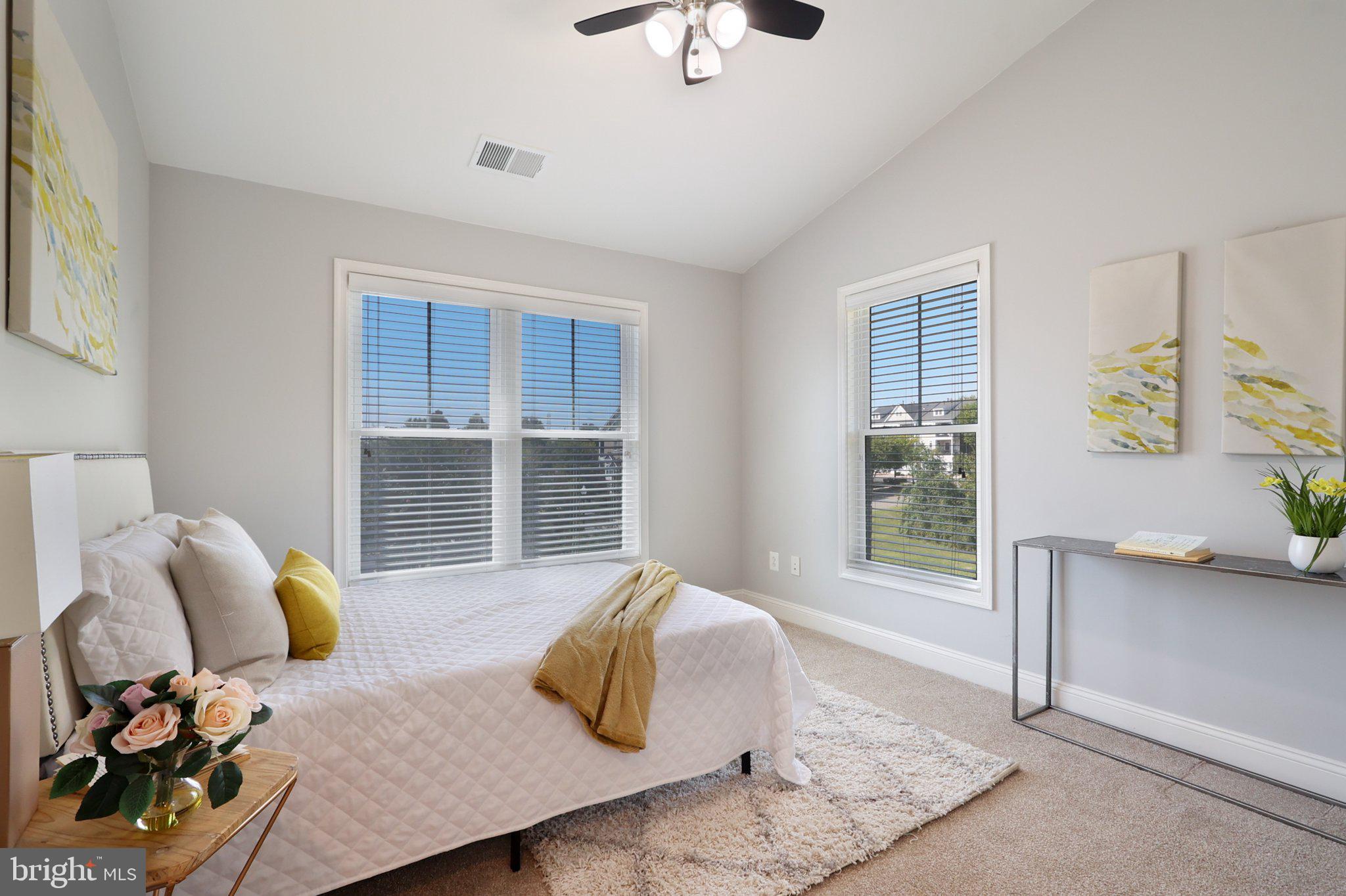 519 Hollingsworth Ter