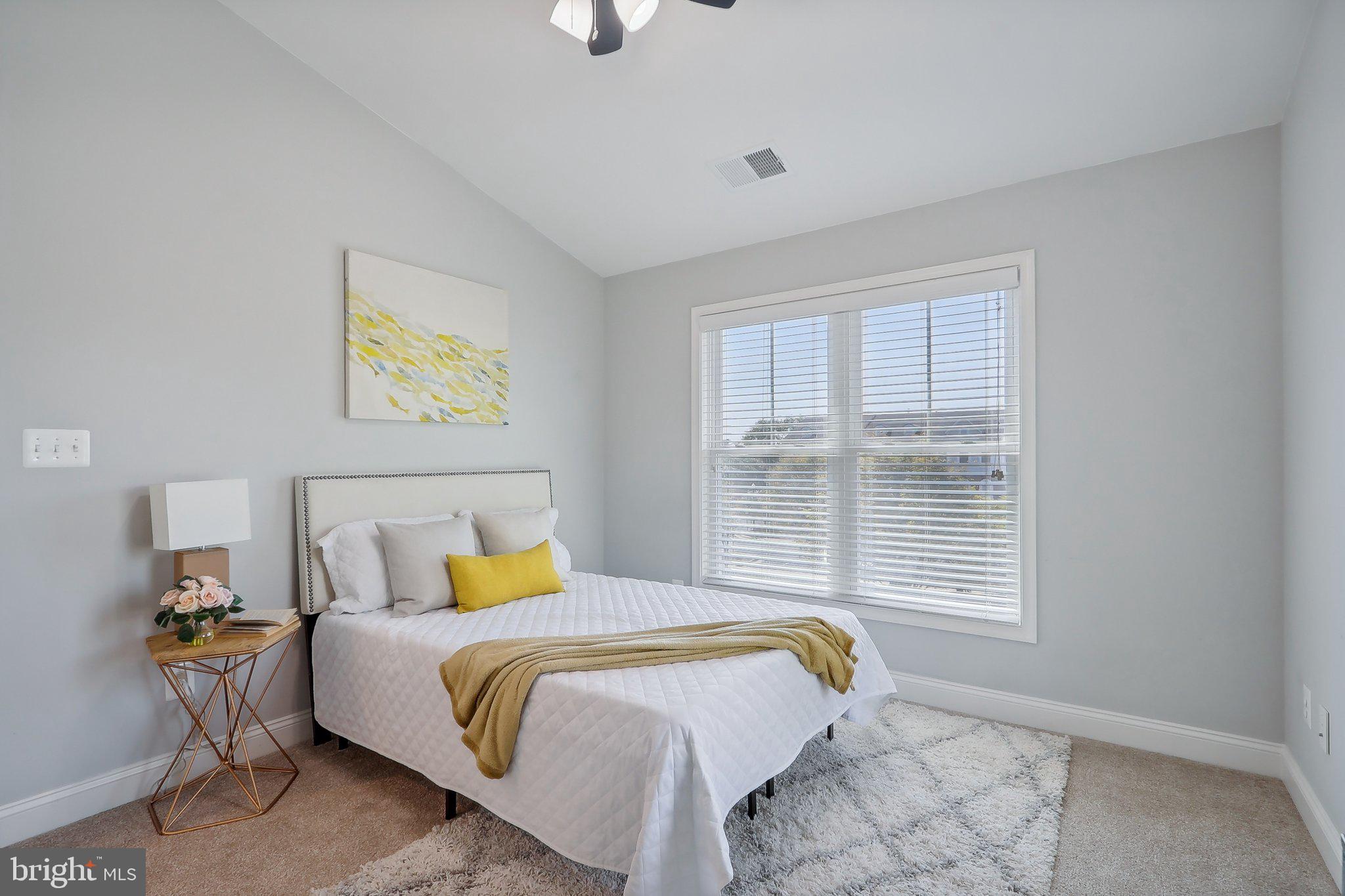 519 Hollingsworth Ter