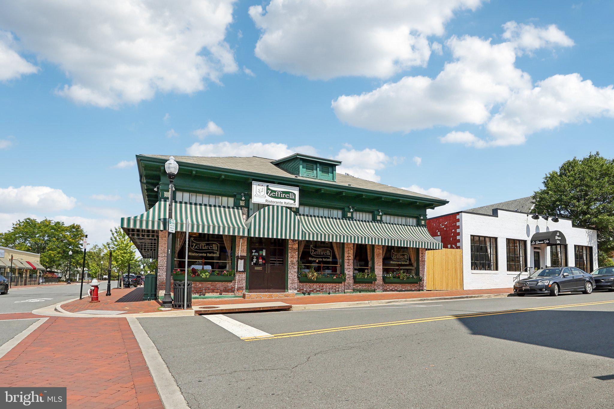 519 Hollingsworth Ter