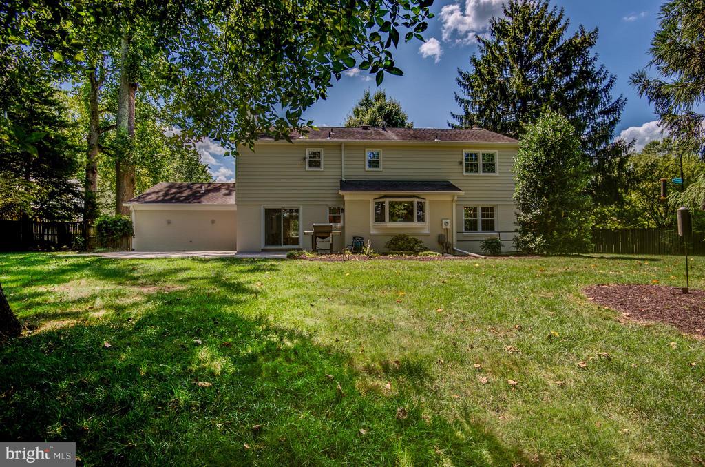 2500 E Meredith Dr