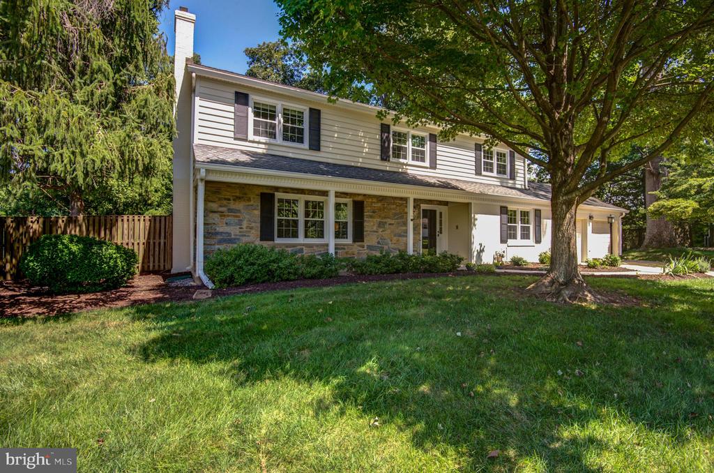 2500 E Meredith Dr