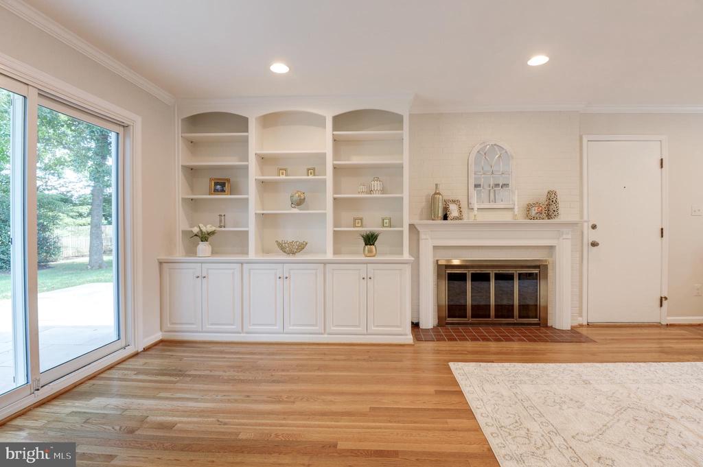 2500 E Meredith Dr