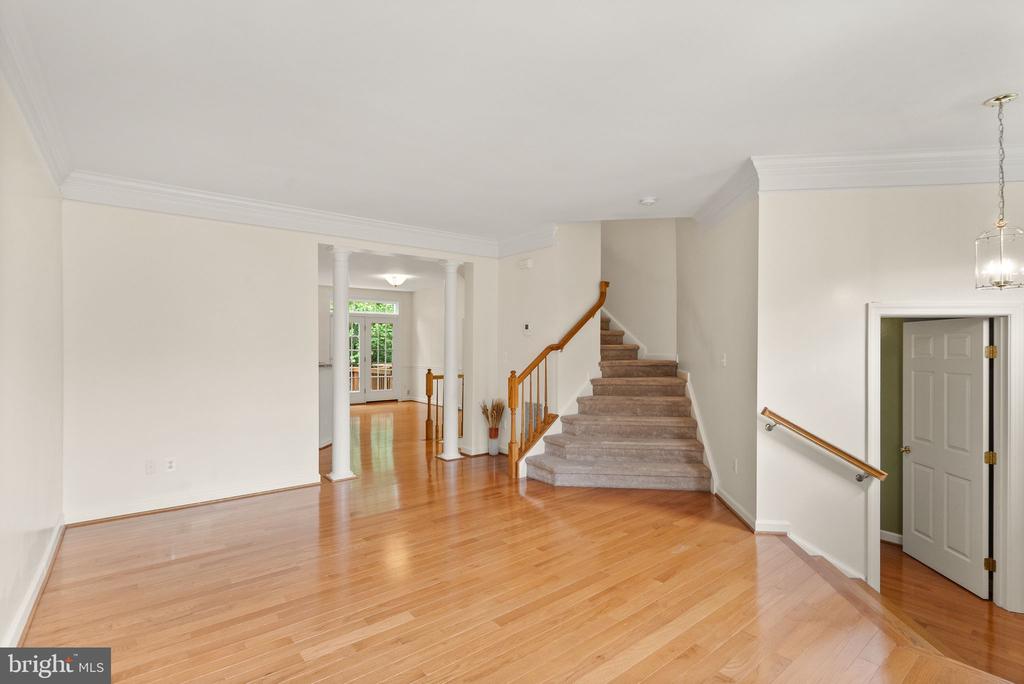 6635 Debra Lu Way