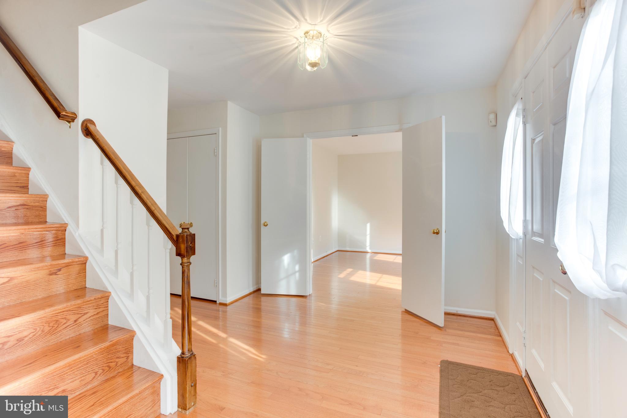 2100 ROBIN WAY CT