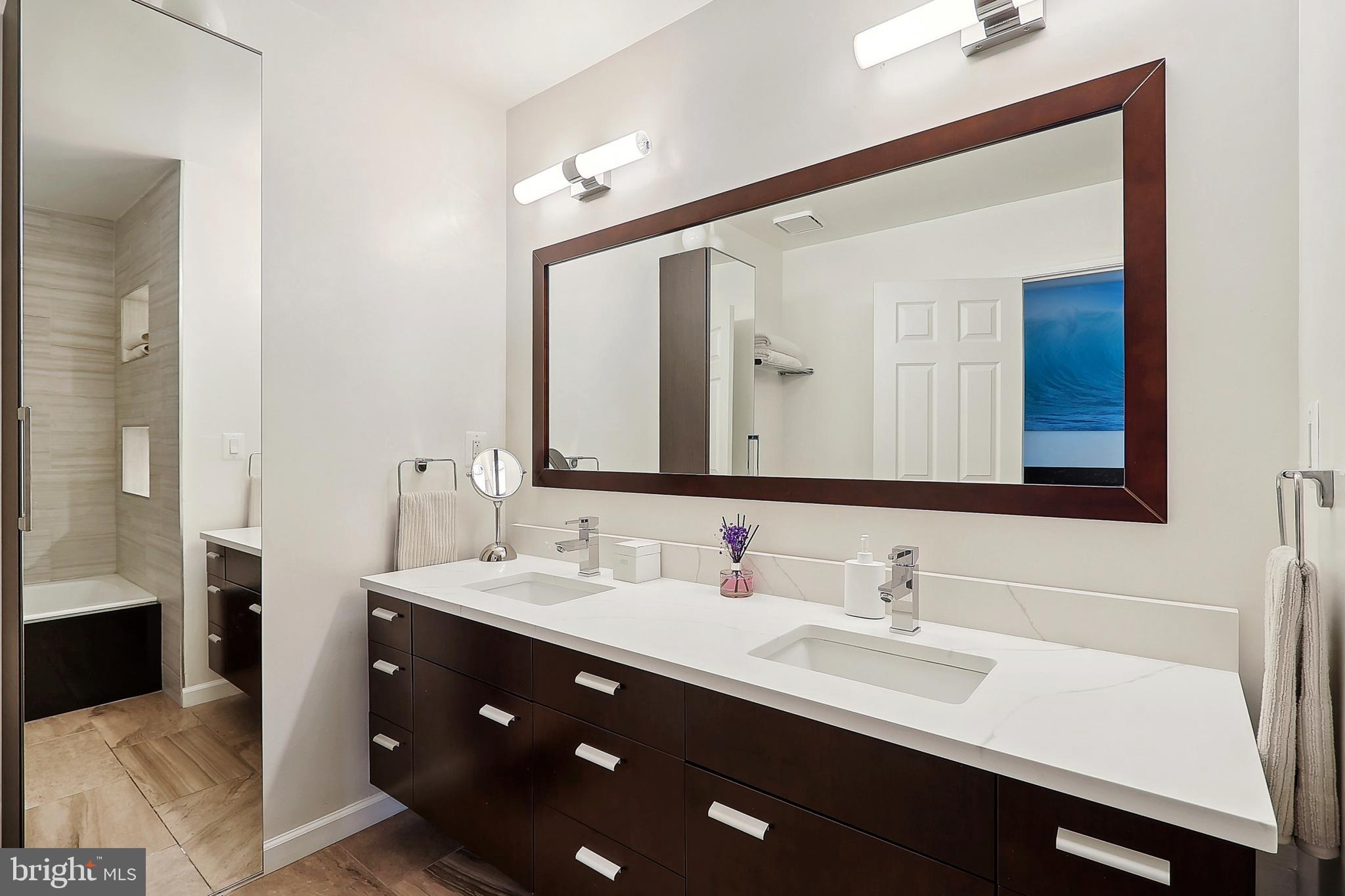 2490 Clover Field Cir