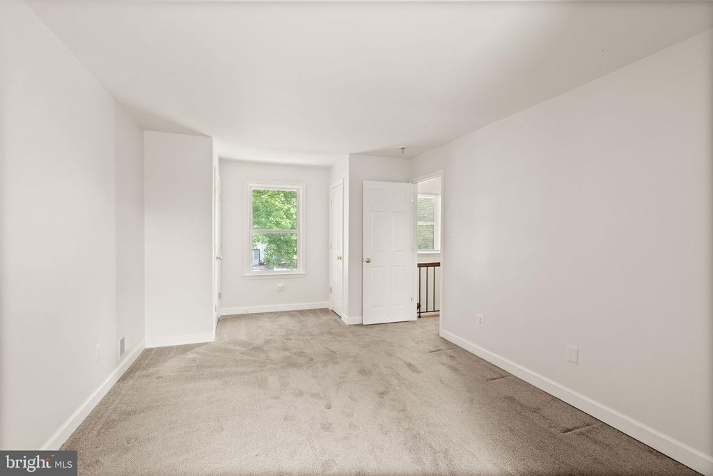 4011 Novar Dr