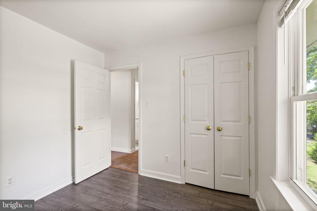 4011 Novar Dr