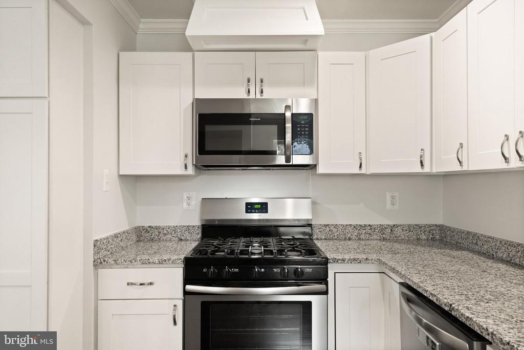 4011 Novar Dr