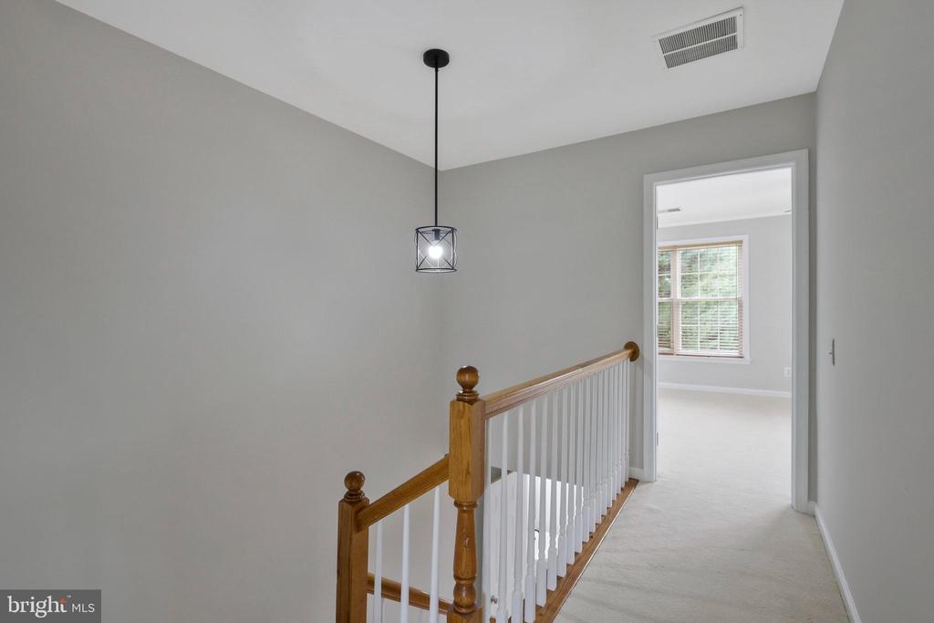 5270 KESTREL CROSSING DR