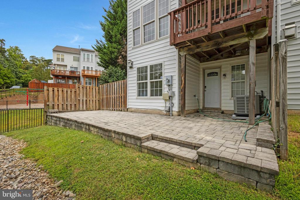 5270 KESTREL CROSSING DR