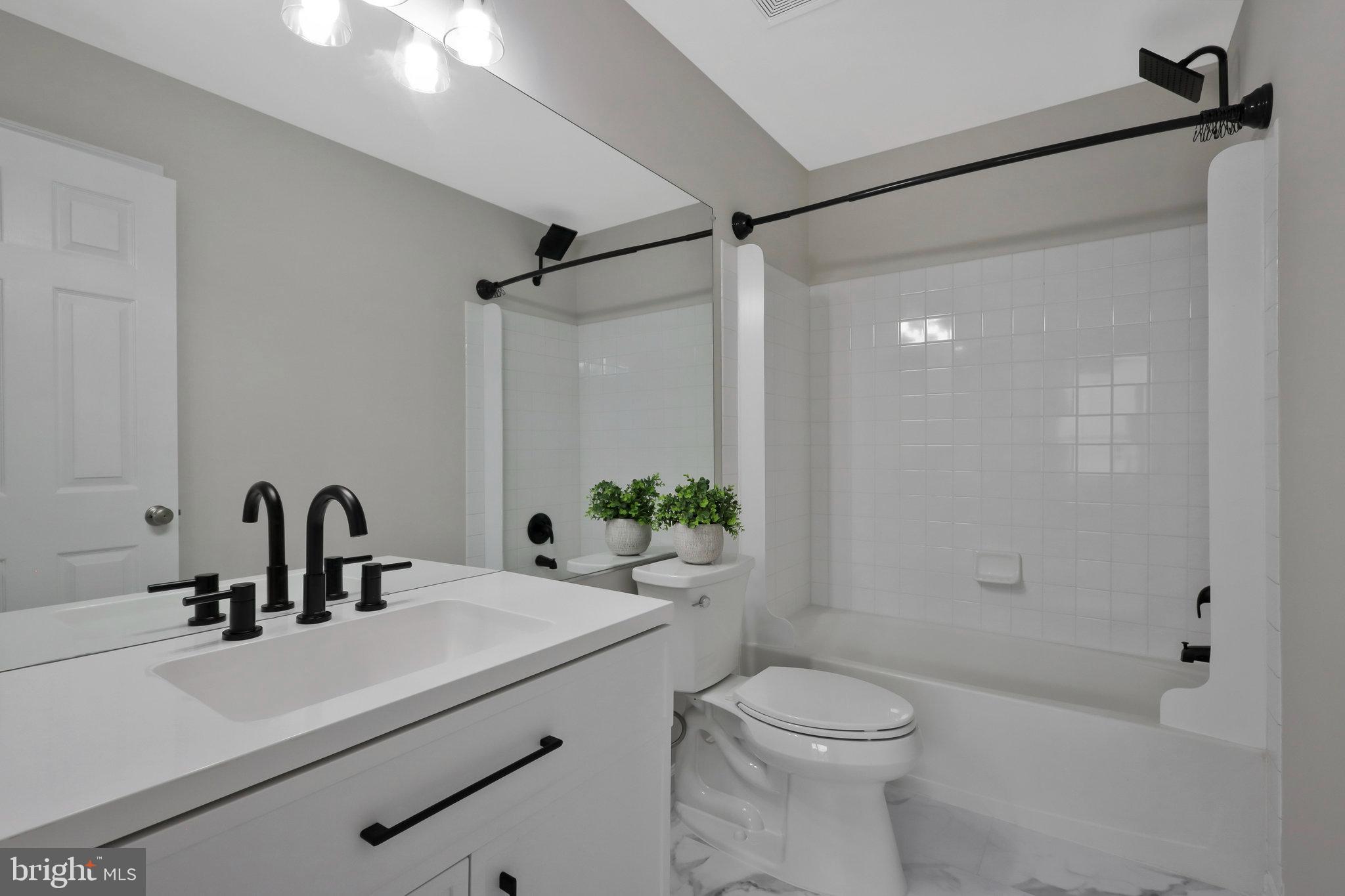 5270 KESTREL CROSSING DR