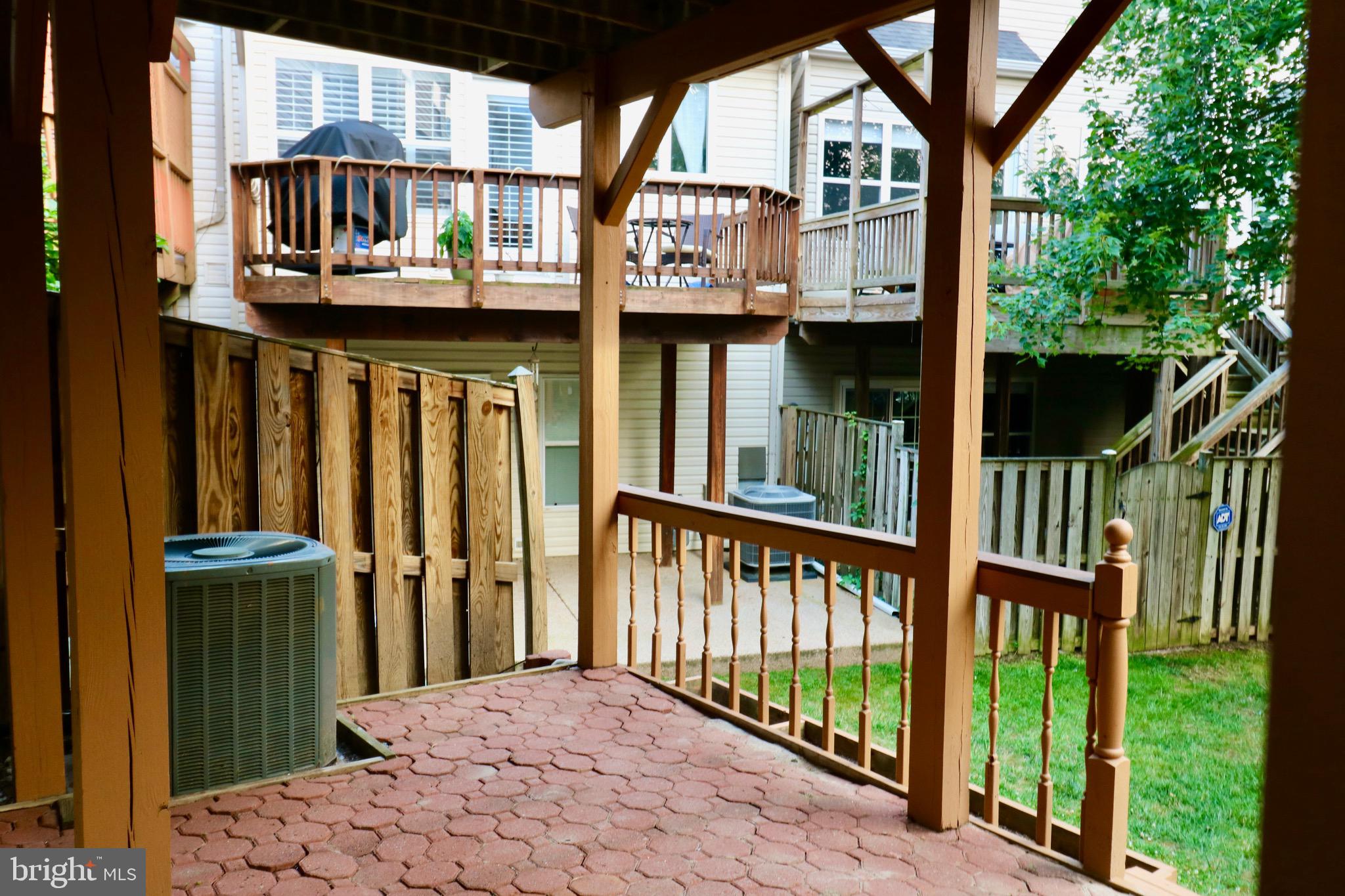 2551 JAMES MADISON CIR
