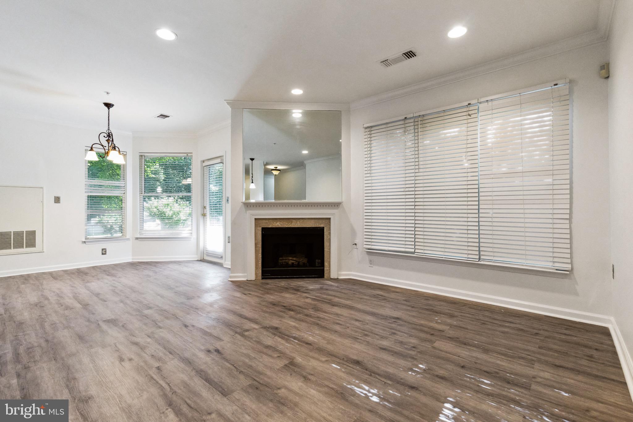 12915 ALTON SQ #114