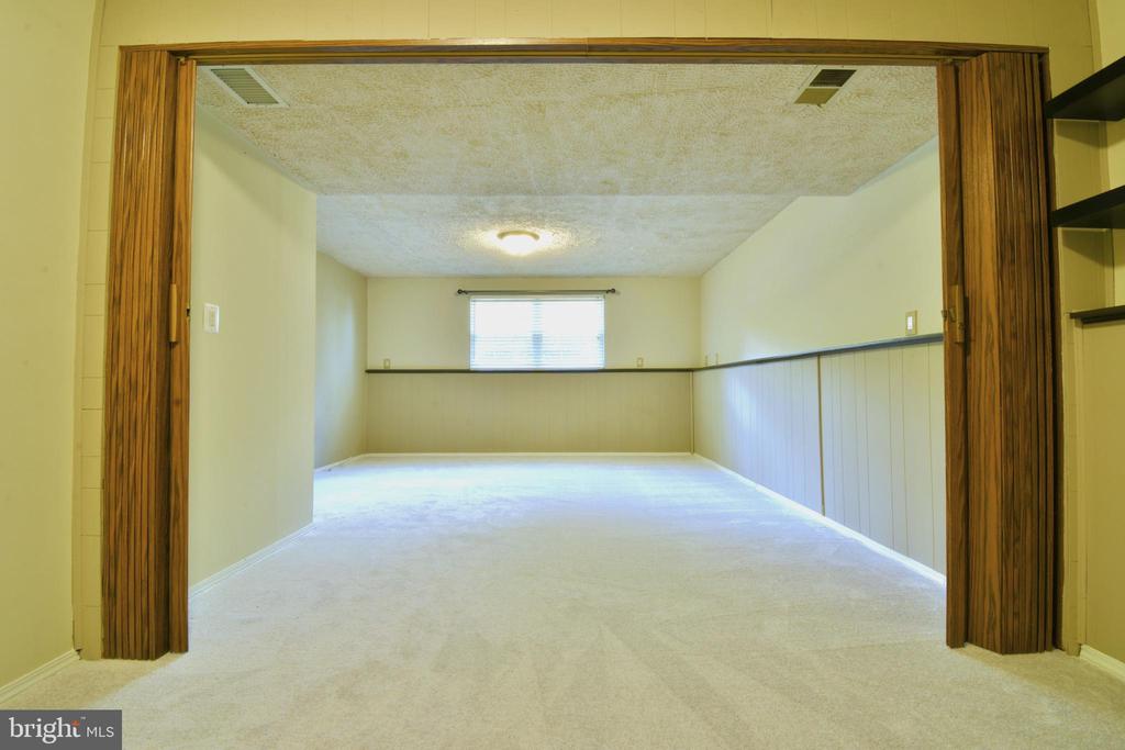 9105 Wax Myrtle Ct