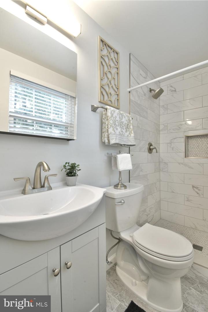 9105 Wax Myrtle Ct