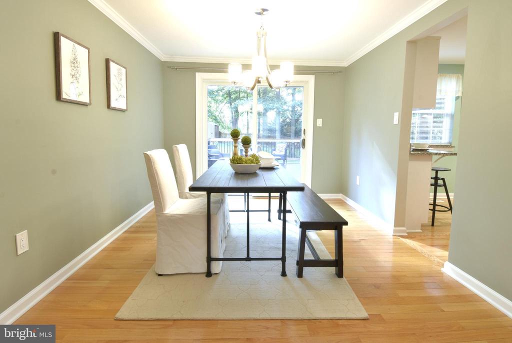 9105 Wax Myrtle Ct