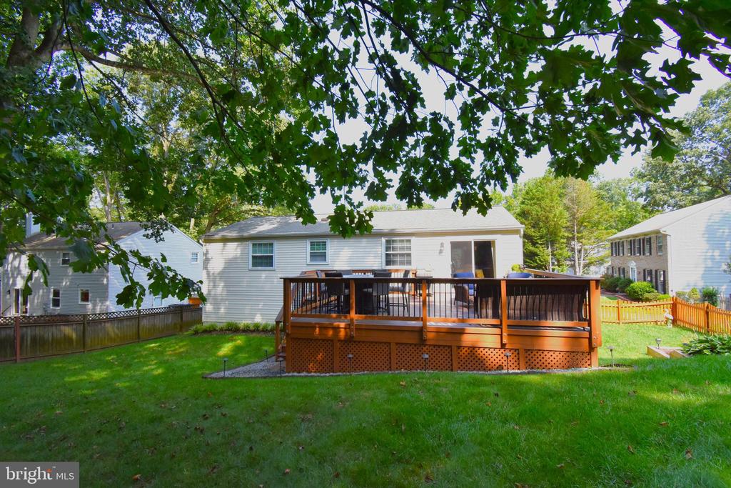 9105 Wax Myrtle Ct