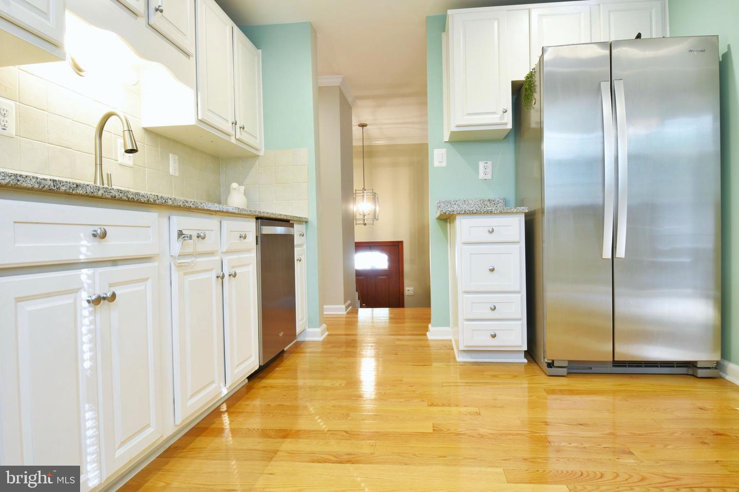 9105 Wax Myrtle Ct