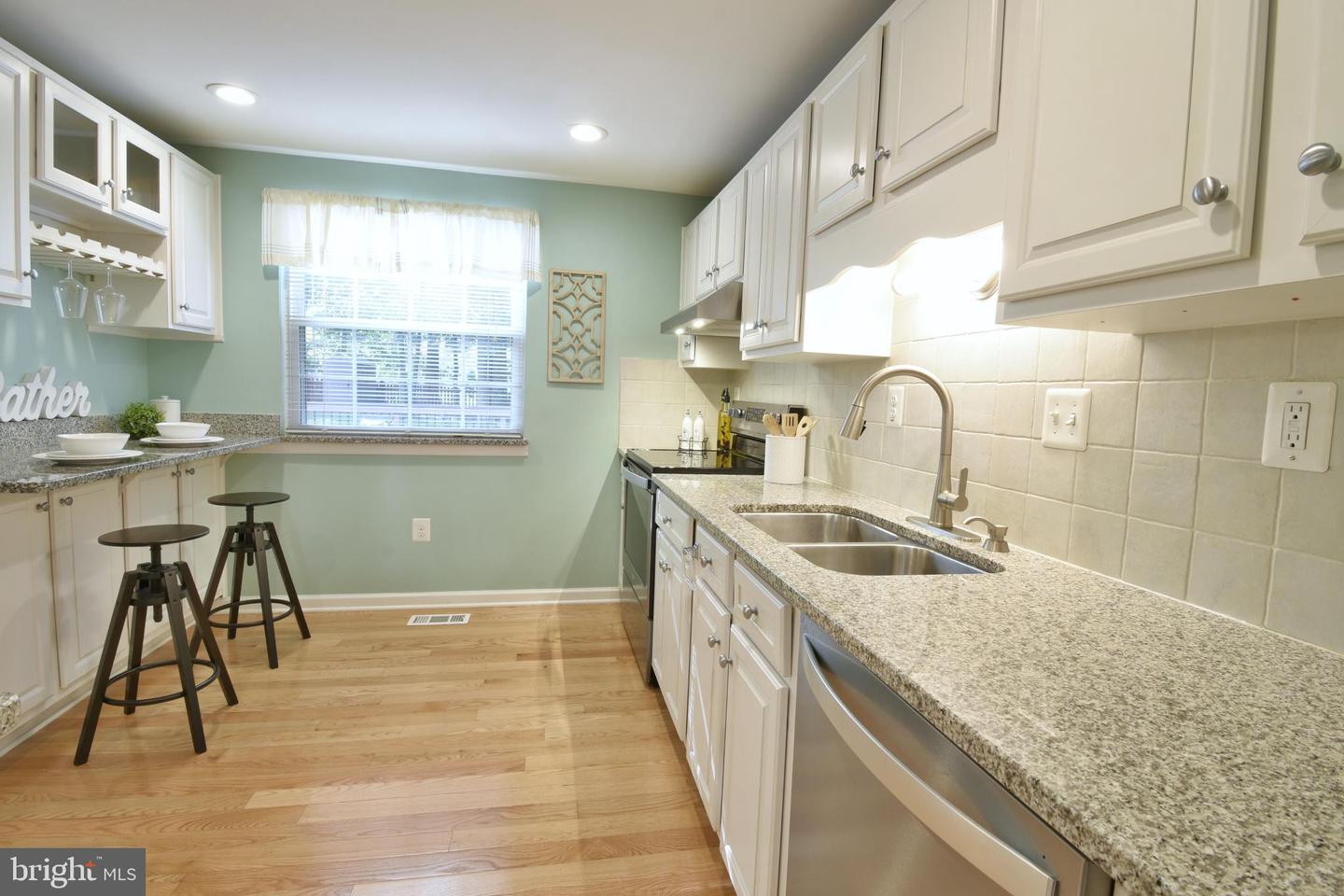 9105 Wax Myrtle Ct