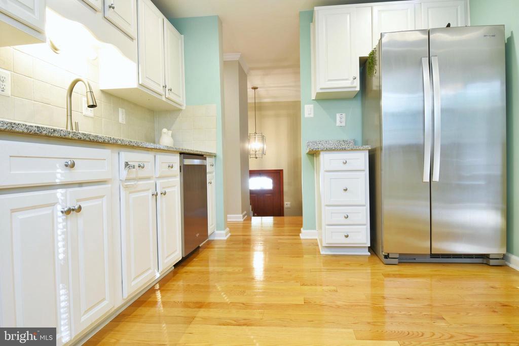 9105 Wax Myrtle Ct