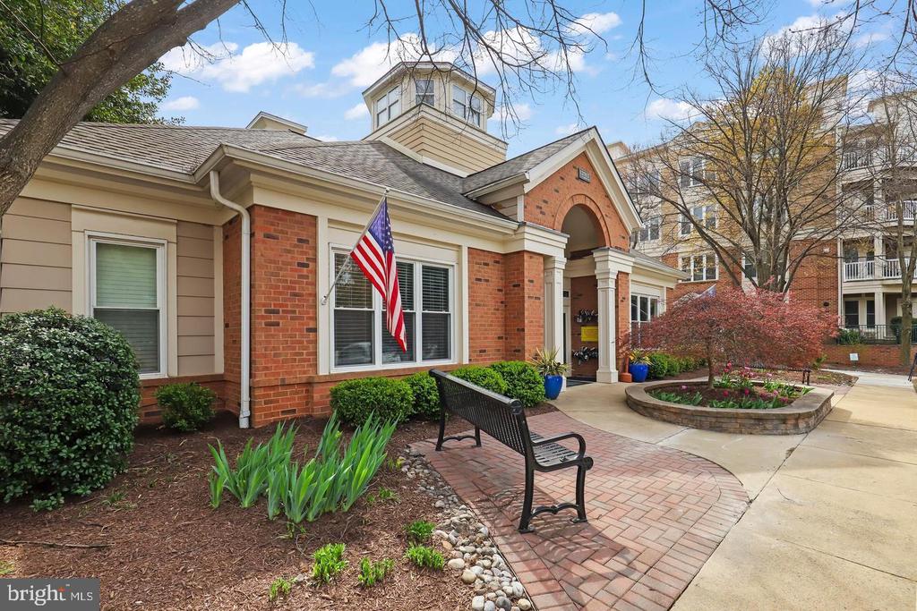 2204 Westcourt Ln #209
