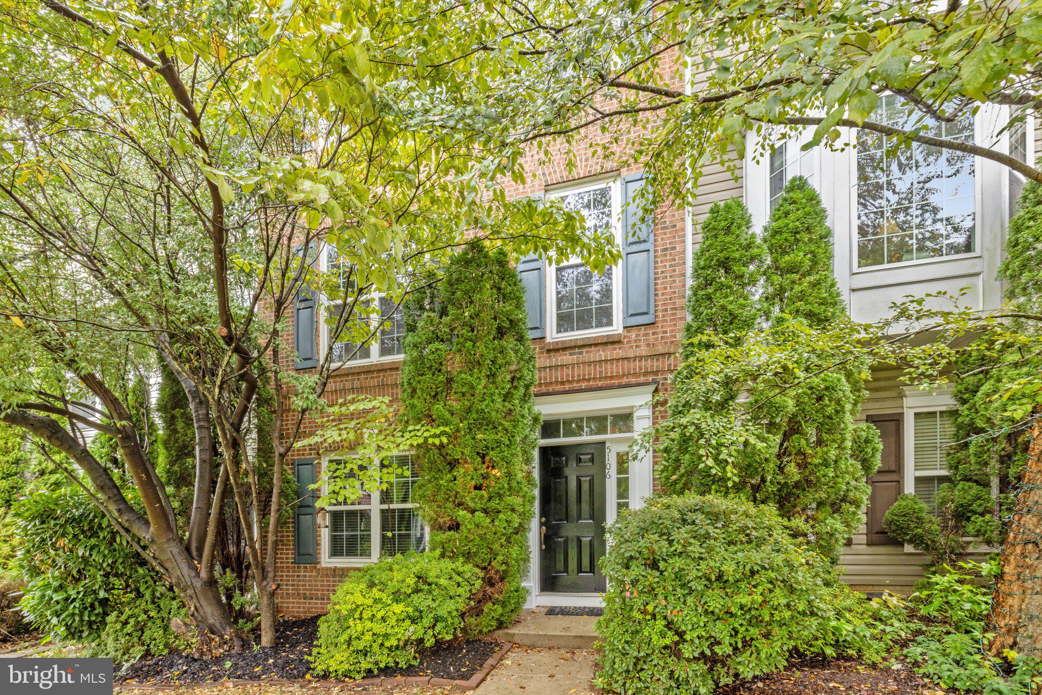 5106 Village Fountain Pl