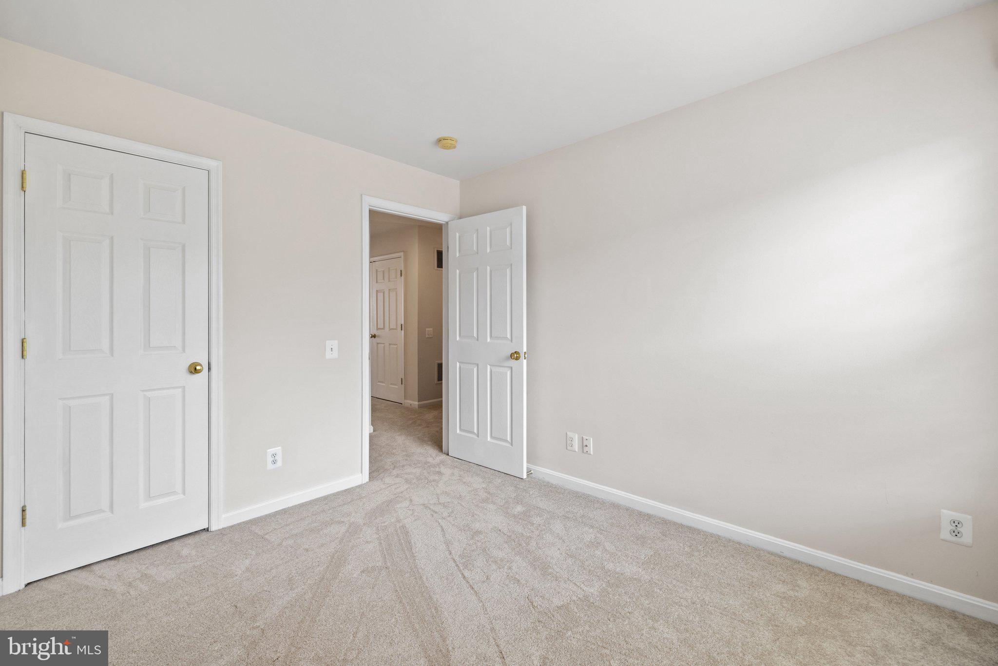 5106 Village Fountain Pl