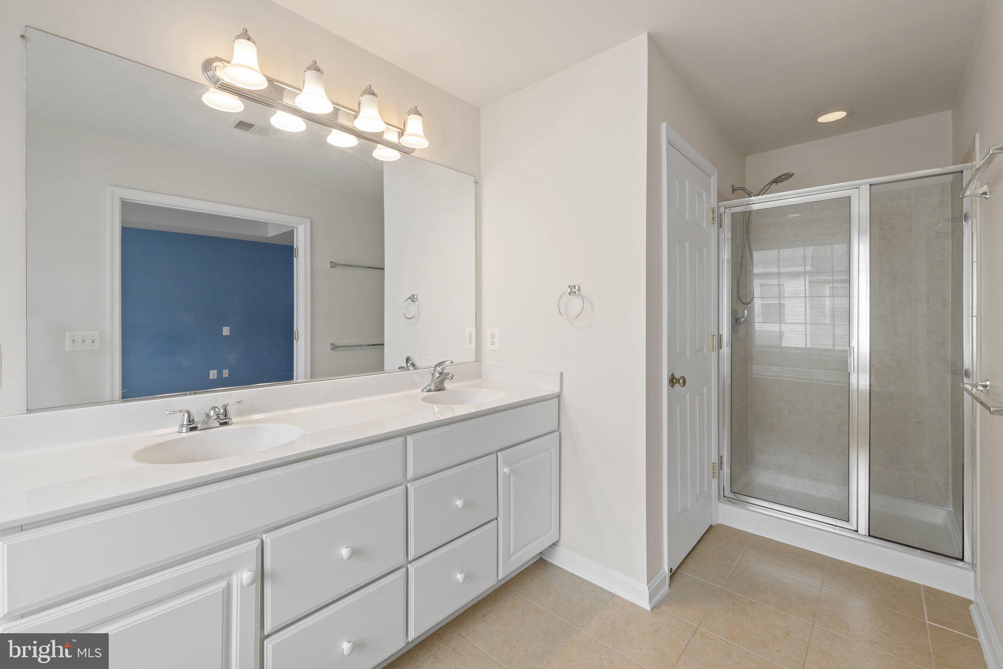 5106 Village Fountain Pl