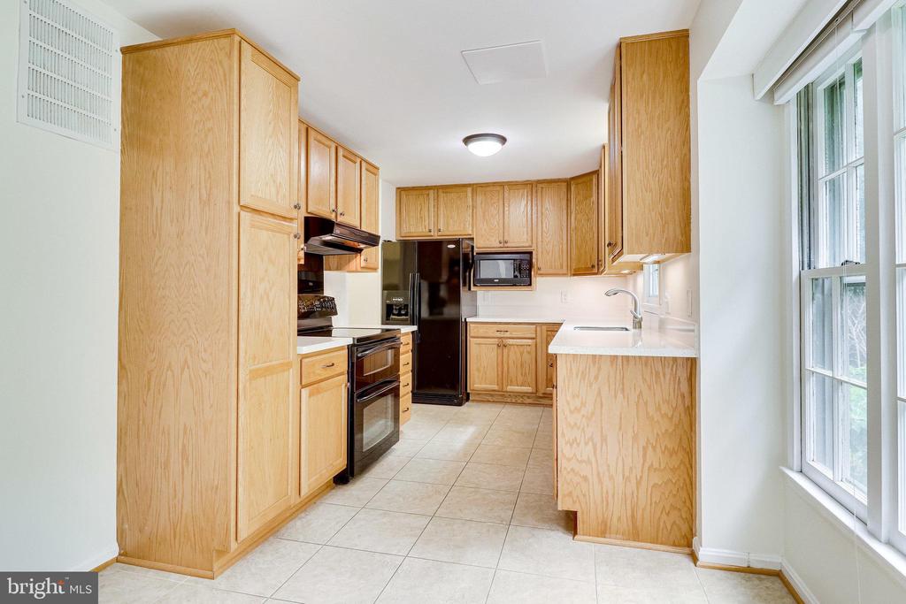 4809 TABARD PL