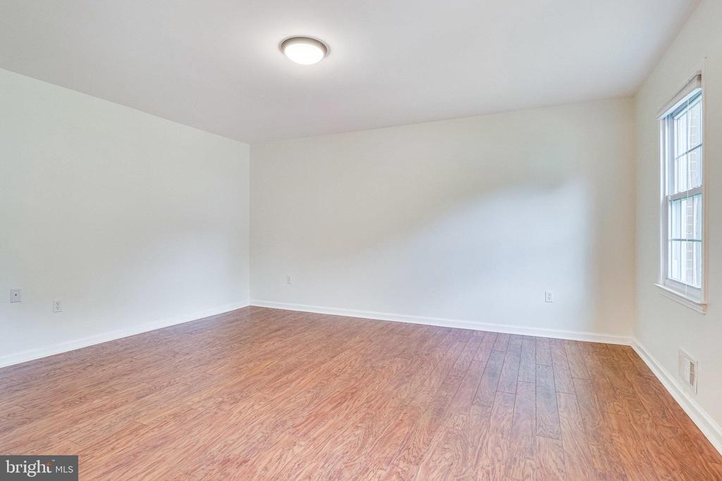 4809 TABARD PL