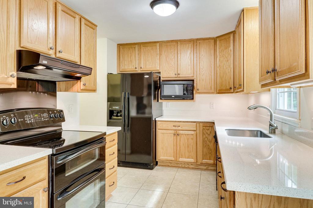 4809 TABARD PL