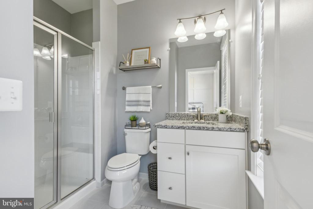 4838 Garden View Ln