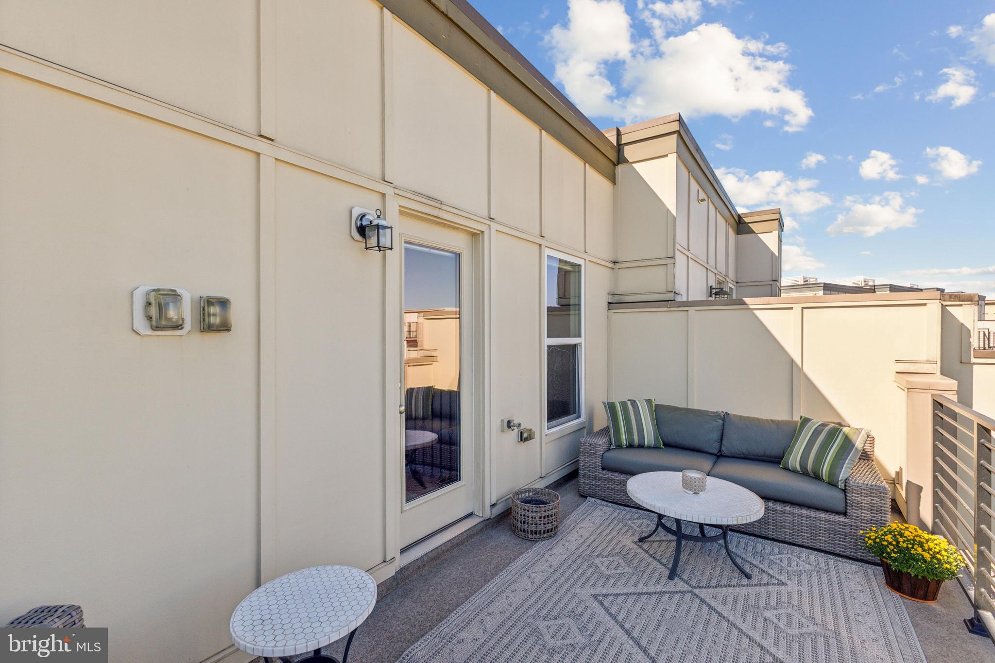 4838 Garden View Ln