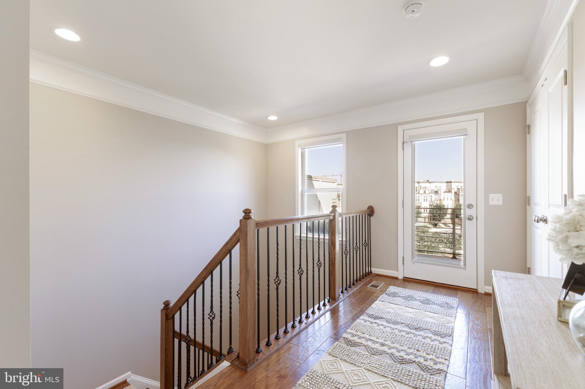4838 Garden View Ln
